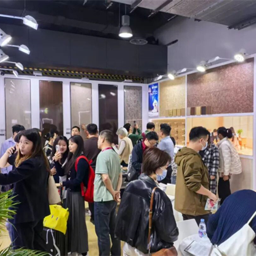 兔宝宝科技木亮相2025广州设计周，百款新品演绎人居美学