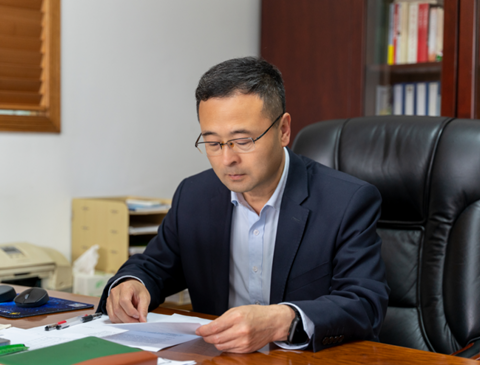 兔宝宝科研先锋|张晓伟：环保胶黏剂行业的“胶胶”者